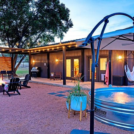 フレデリックスバーグ Container Haus Pet Friendly With Cowboy Poolヴィラ エクステリア 写真